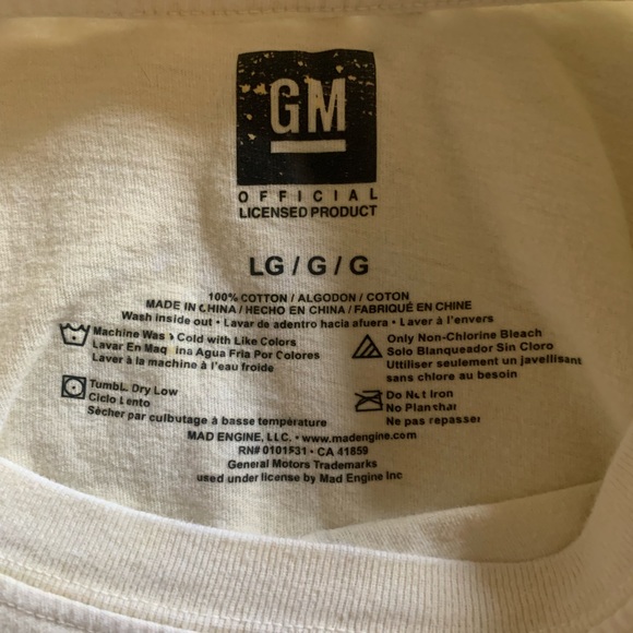 Yelllow Camaro Cropped T-Shirt - Picture 5 of 6